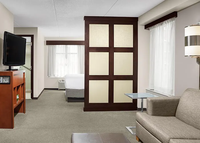Hyatt Place North Shore Hotel
