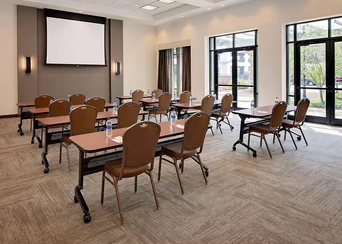 Hyatt Place North Shore