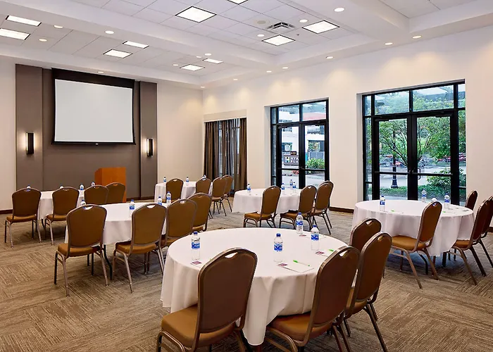 Hotel Hyatt Place North Shore 3*