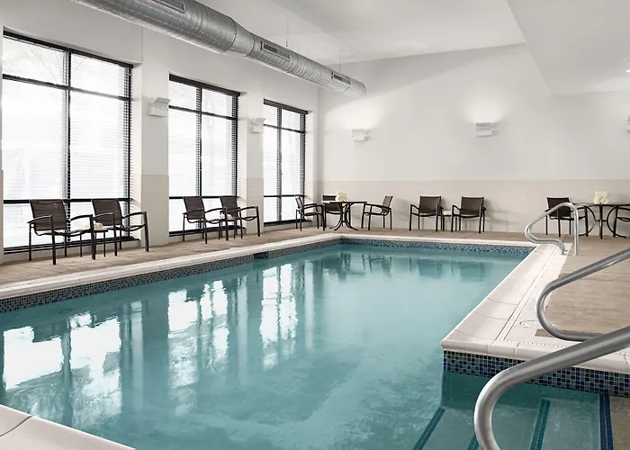 Hyatt Place North Shore Hotel